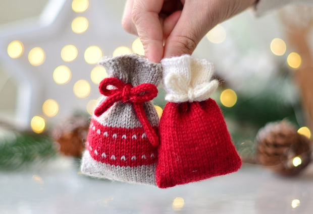 KNITTING PATTERN: Christmas Mini Gift