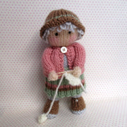 small doll knitting pattern - pattern for granny