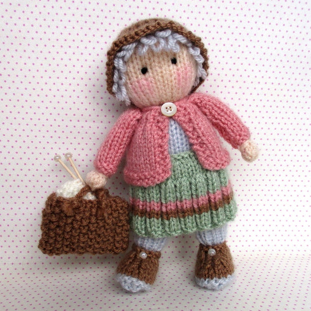 small doll knitting pattern - pattern for granny