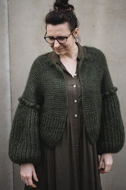 Knitting pattern Grey sheep bobble jacket